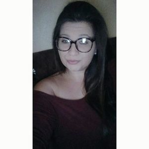 Meet your Posher, Rebecca